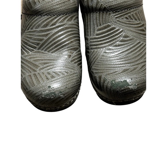 Dansko Metallic Gray Green Leather Clogs Career Work Nurse Size 38 (US 7.5-8) - Picture 2 of 14